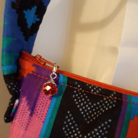 New Southwestern Cowgirl Shoulder Bag Sling Purse Red Blue Pink Geometric Aztec - Picture 4 of 8